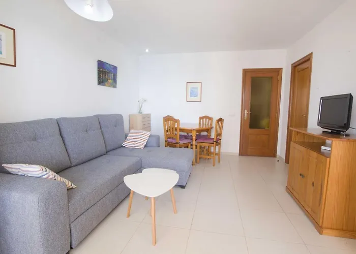 Edificio La Reina Apartman