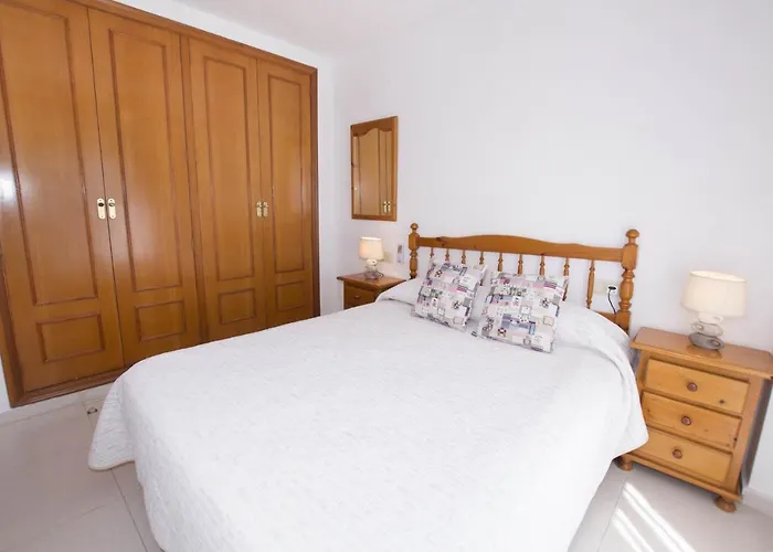 Edificio La Reina Apartman *