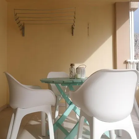 Apartamento Edificio La Reina *